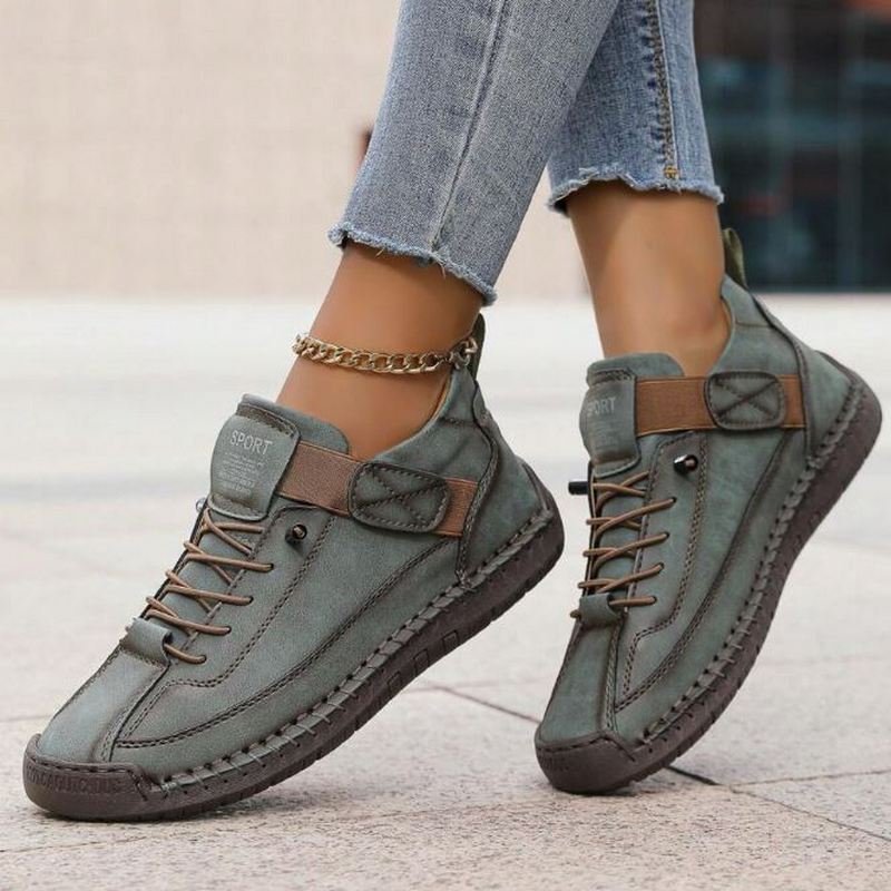 Women's Low-Top Slip-On Leather Trainers - Boreal Green