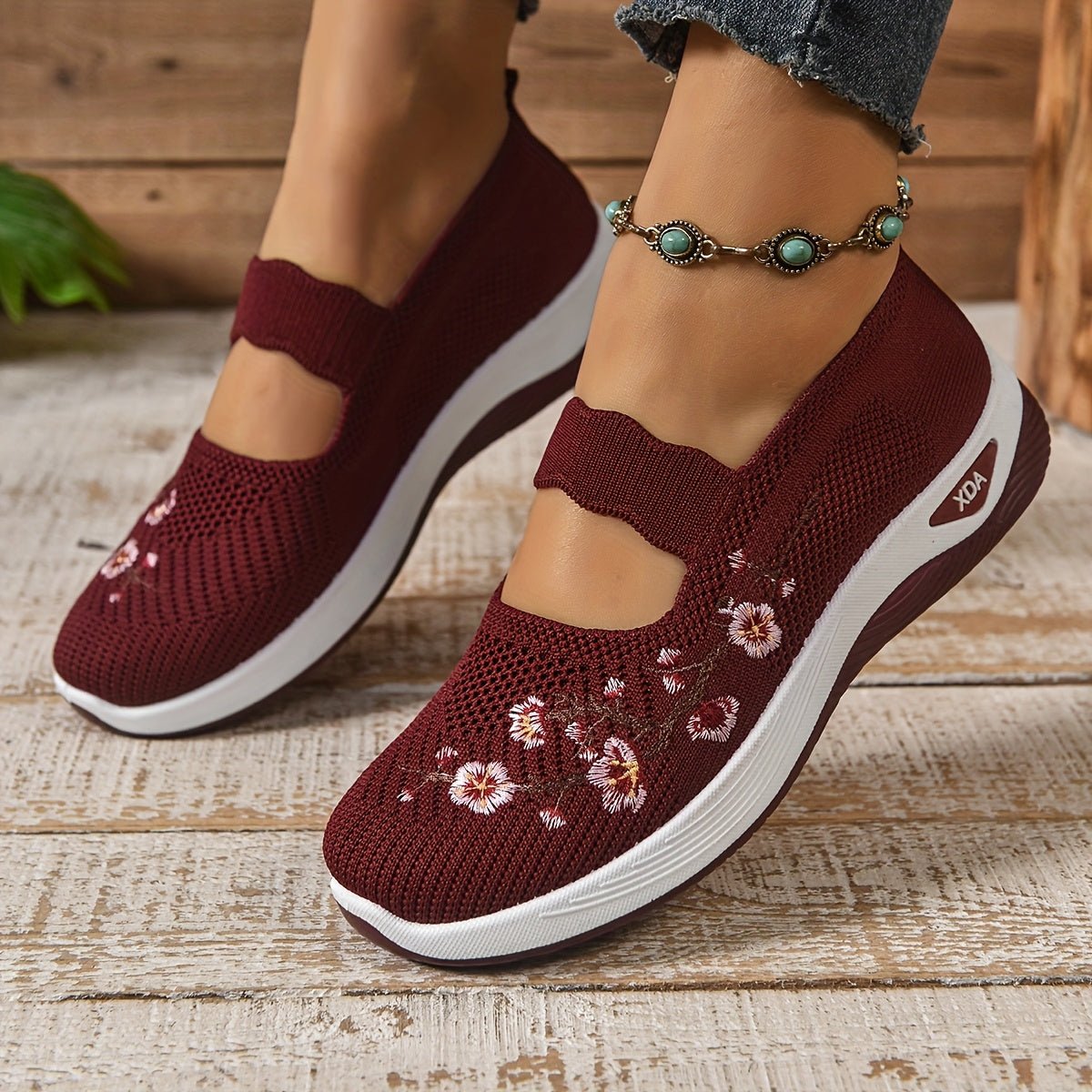 Women's Floral Mary Jane Slip-On Knit Platform Trainers - Red