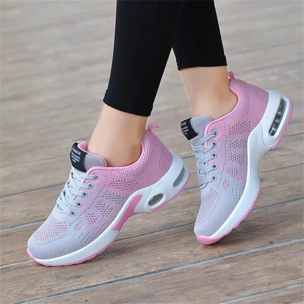 Women's Knit Running Lace-Up Platform Trainers