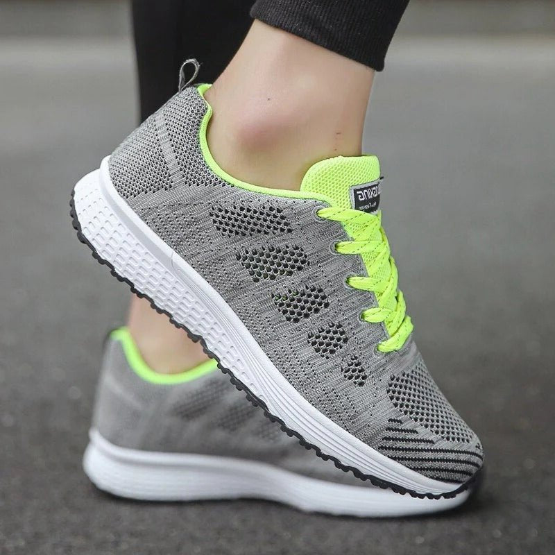 Women's Knit Running Lace-Up Trainers - Green