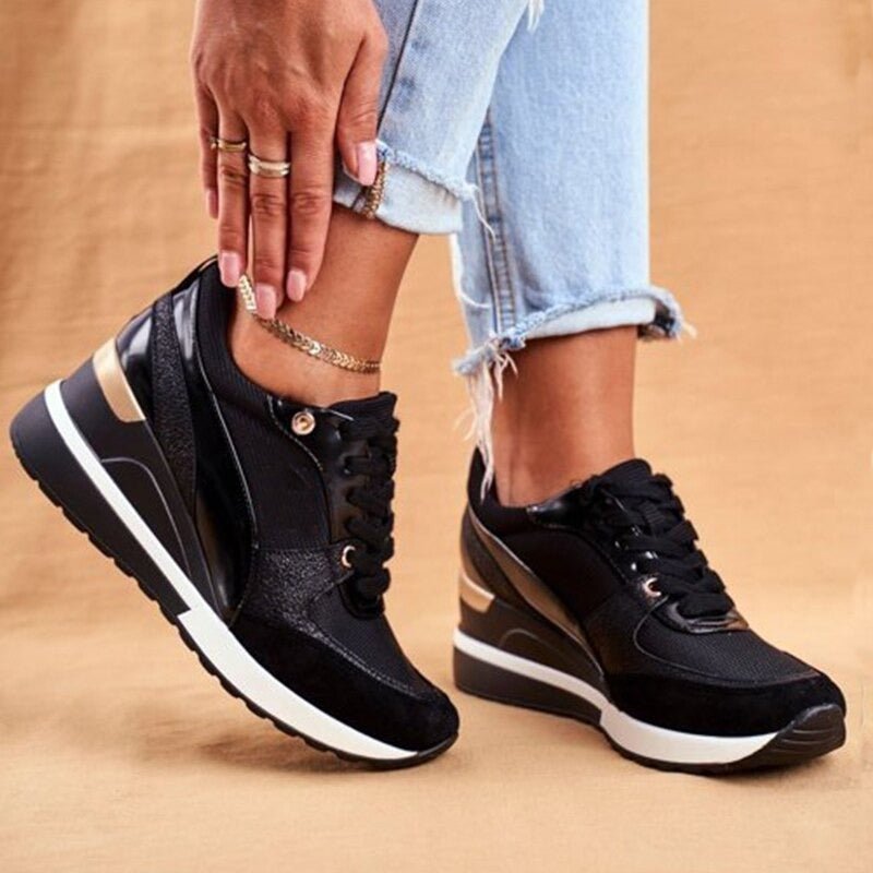 Women's Wedge Lace-Up Platform Trainers - Black / 2