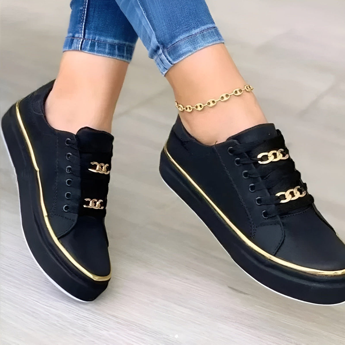 Women's Chunky Platform Lace-Up Leather Trainers