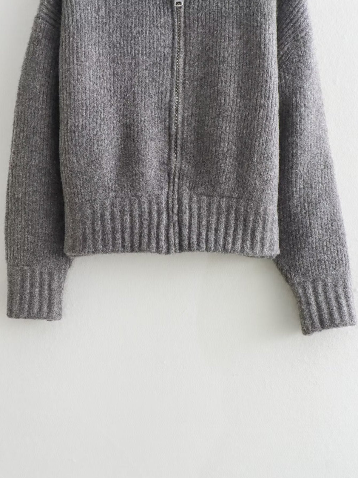 Women's Cropped Ribbed Wool Cardigan