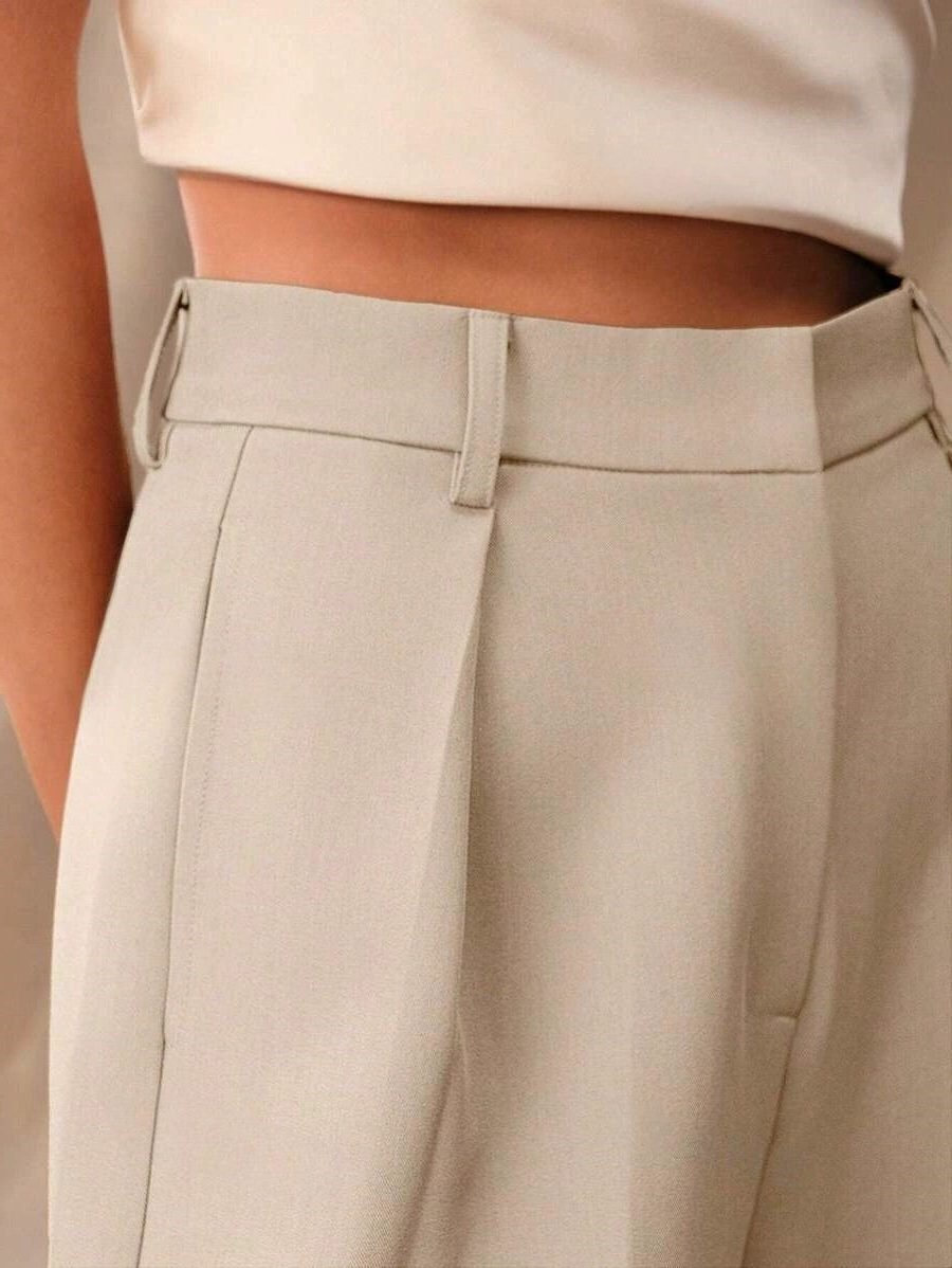 Women's High-Waisted Tailored Pleated Wide-Leg Trousers