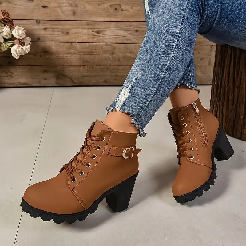 Women's Lace-Up Platform Ankle Boots - Brown