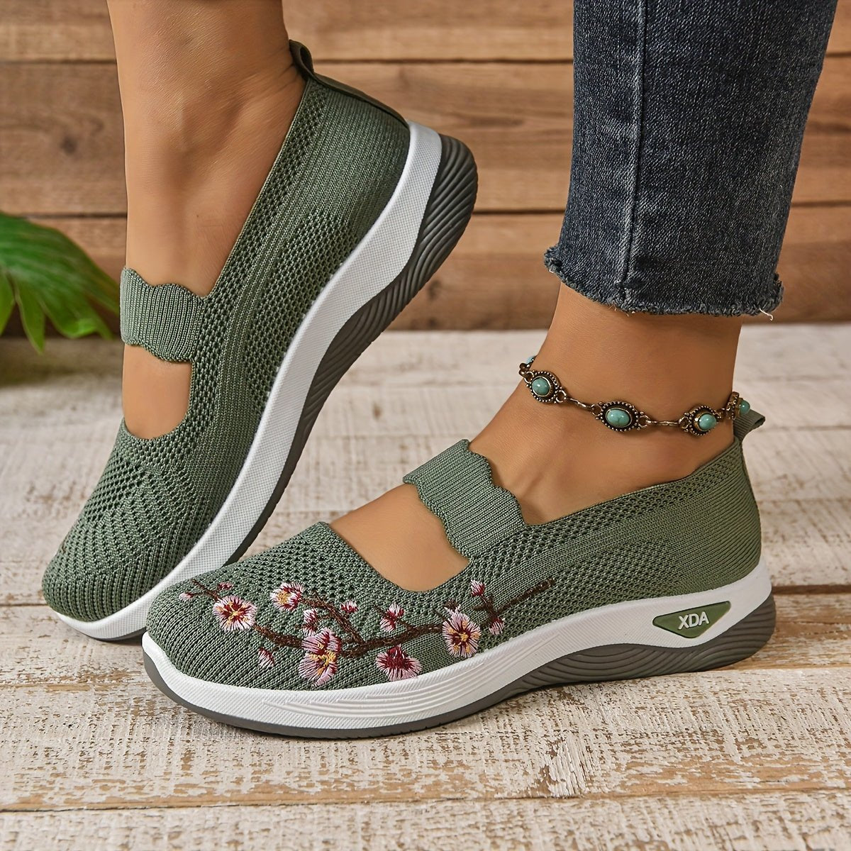 Women's Floral Mary Jane Slip-On Knit Platform Trainers