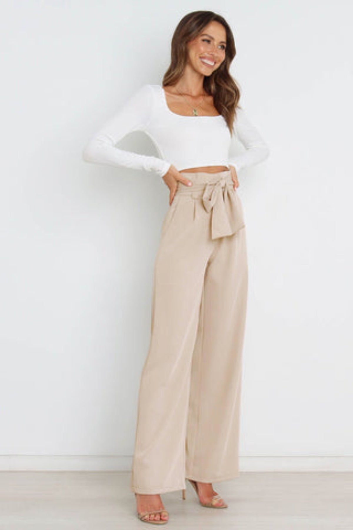 Women's High-Waisted Pleated Wide-Leg Trousers - Beige