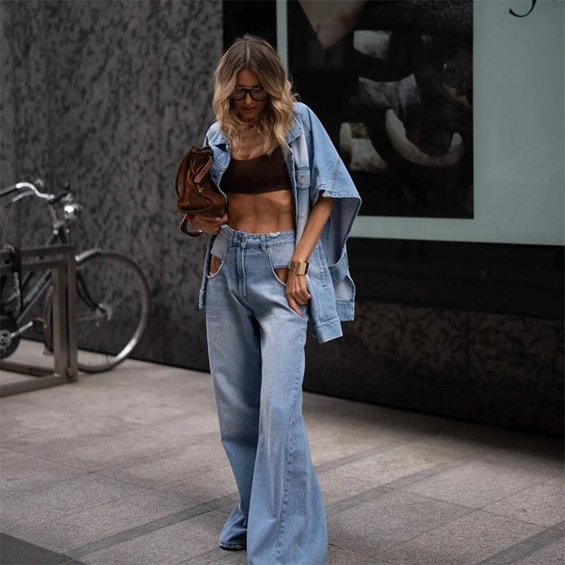 Women's High-Waisted Wide-Leg Jeans