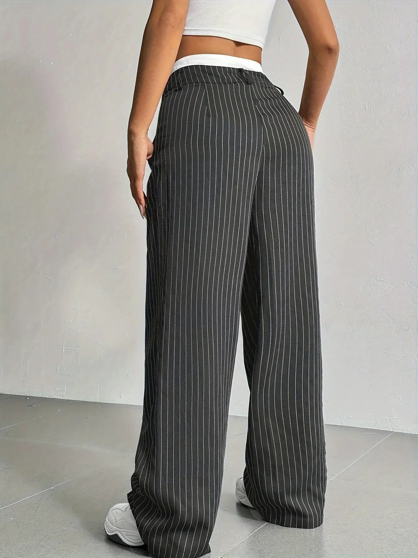 Women's Pinstripe High-Waisted Pleated Wide-Leg Trousers
