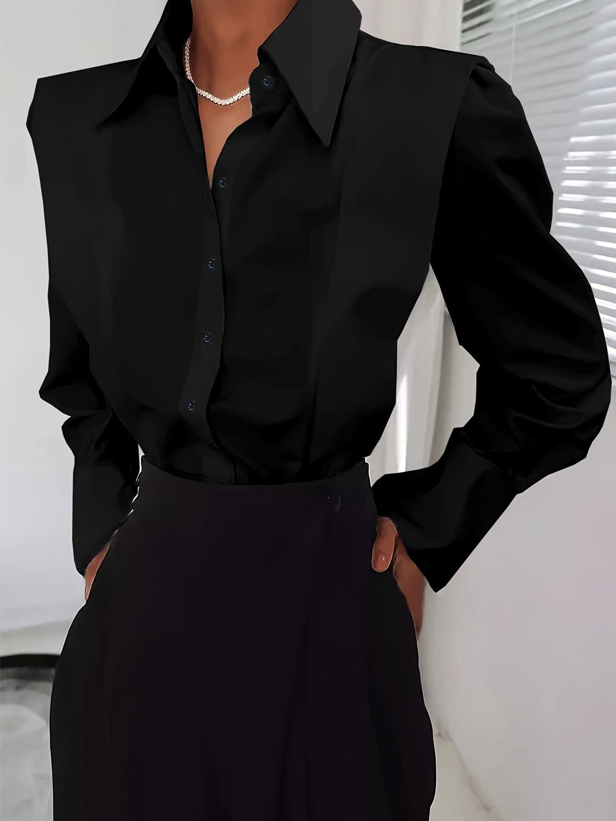 Women's Poplin Structured-Shoulder Blouse