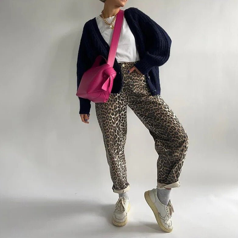 Women's Leopard Print High-Waisted Mom Jeans - Leopard