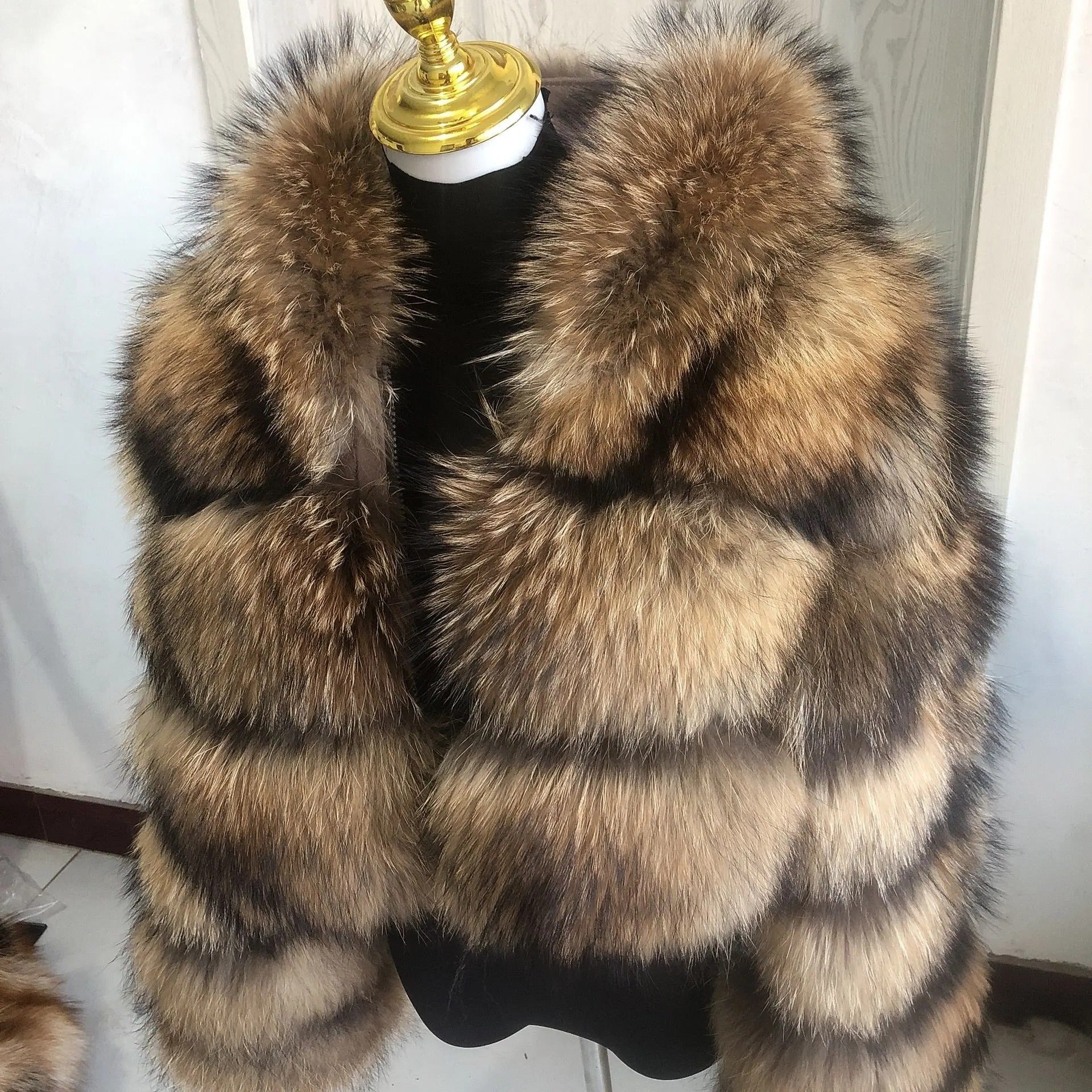 Women's Cropped Faux Fur Jacket