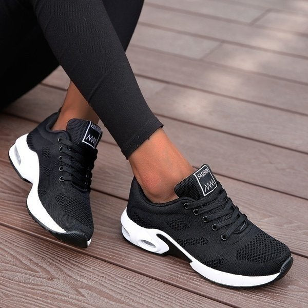 Women's Chunky Air-Cushion Running Lace-Up Platform Trainers - Black